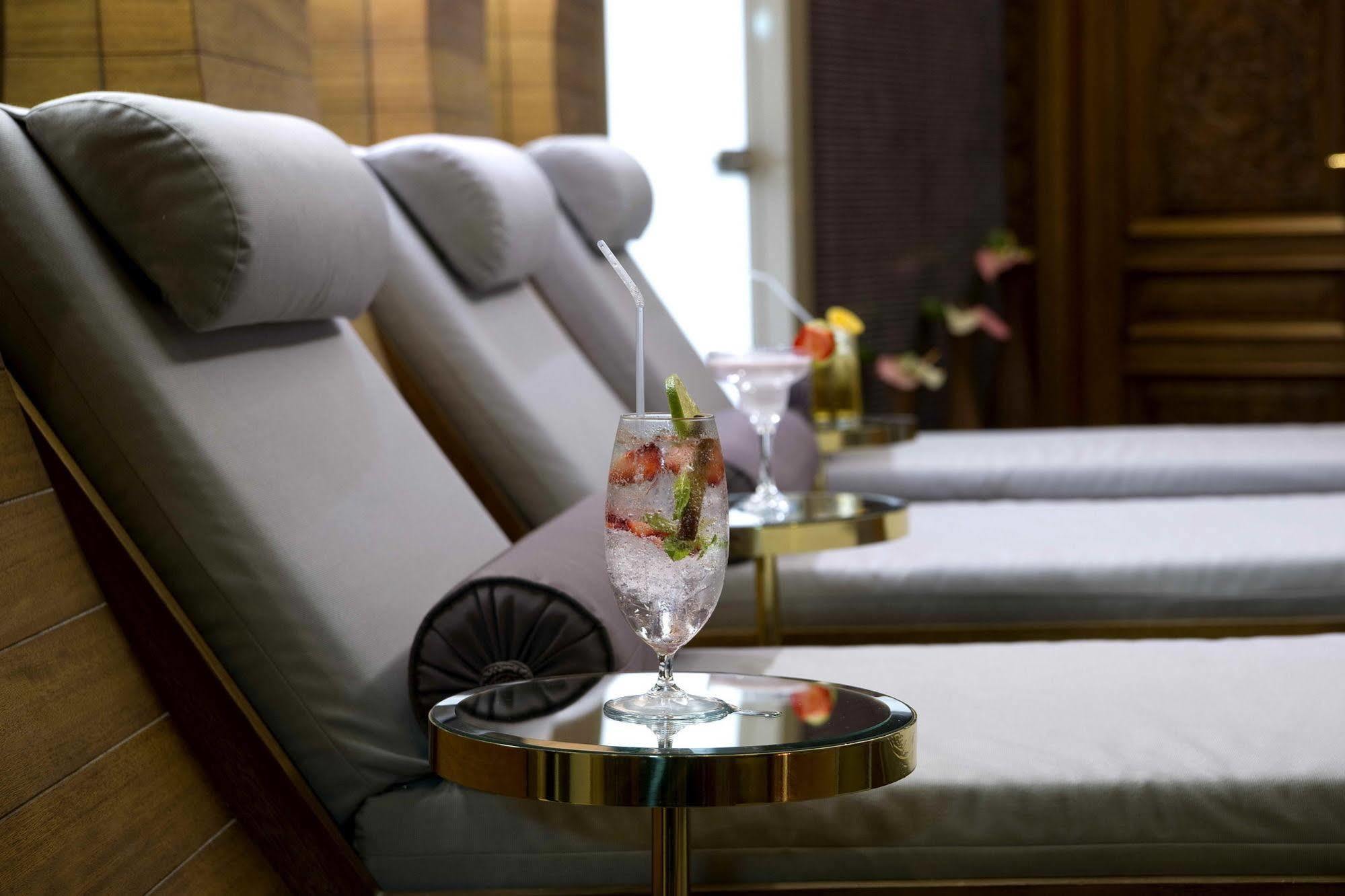 Taba Luxury Suites And Hotel Истанбул Екстериор снимка